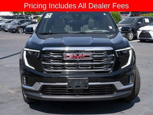 Used 2024 GMC Acadia Elevation w/ Luxury Package FWD image 2