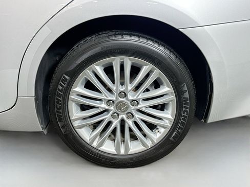 Used 2013 Lexus ES 350 w/ Luxury Pkg FWD image 31