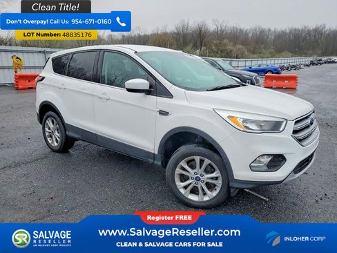 Used 2017 Ford Escape SE image 5