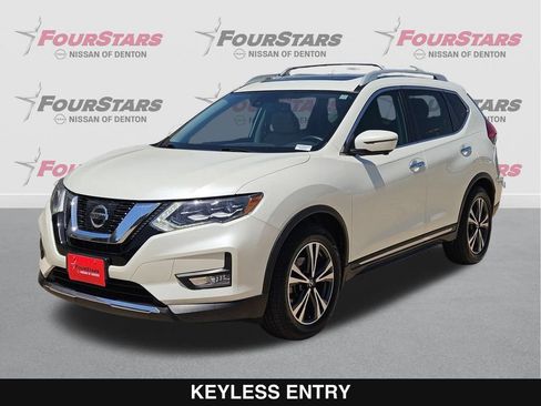Used 2017 Nissan Rogue SL w/ SL Premium Package FWD image 9
