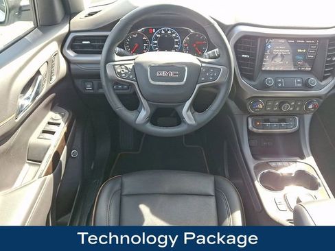 Used 2023 GMC Acadia AT4 w/ Technology Package AWD/4WD image 3