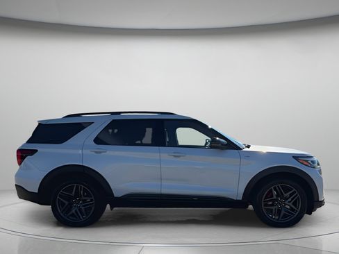 New 2026 Ford Explorer ST-Line w/ ST-Line Street Pack image 35