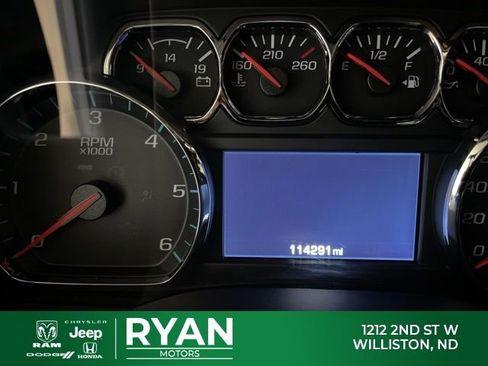 Used 2017 GMC Yukon XL SLT image 3