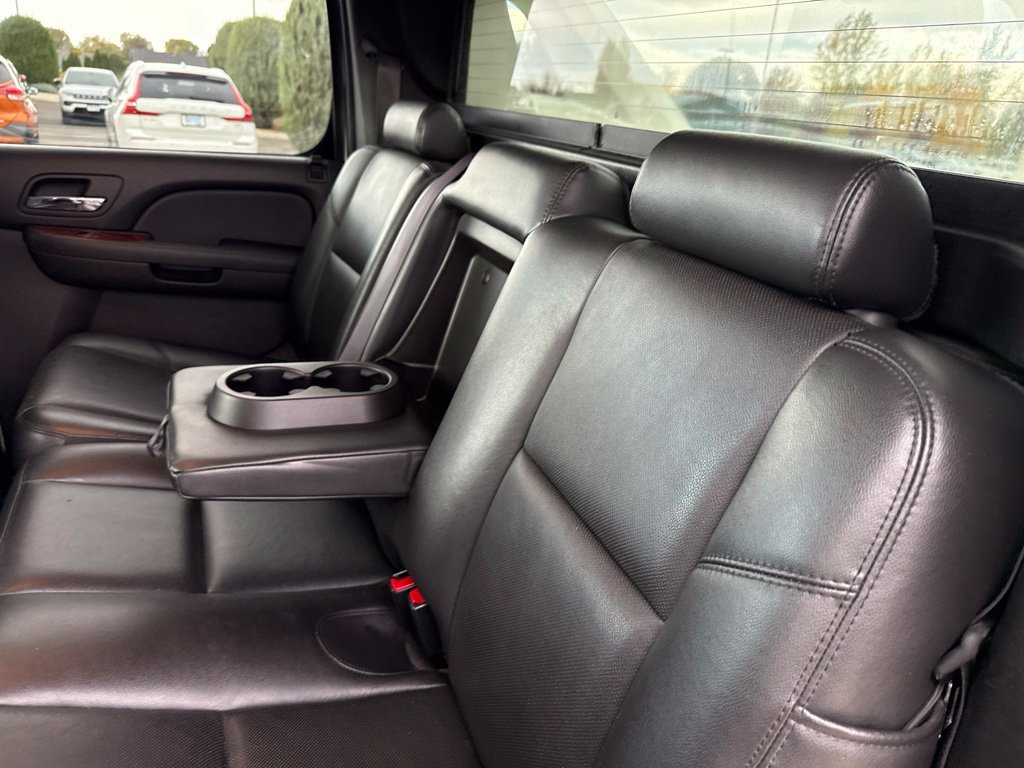 Used 2012 Chevrolet Avalanche LTZ AWD/4WD image 18
