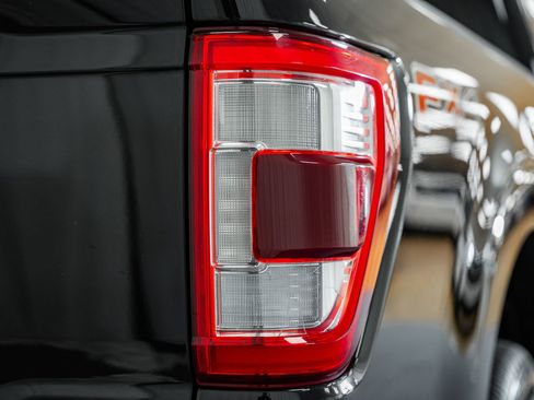 Certified 2021 Ford F150 Lariat w/ Equipment Group 502A High image 22