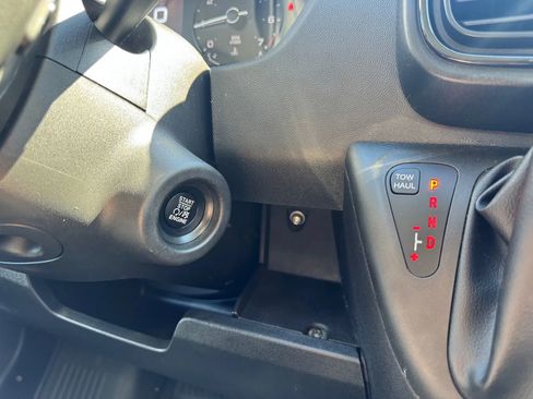 Used 2022 RAM ProMaster 2500 w/ Driver Convenience Group image 12