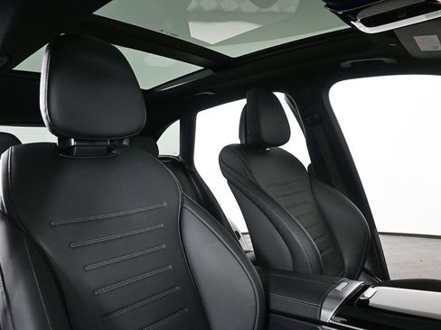 Used 2025 Mercedes-Benz GLC 300 4MATIC image 21