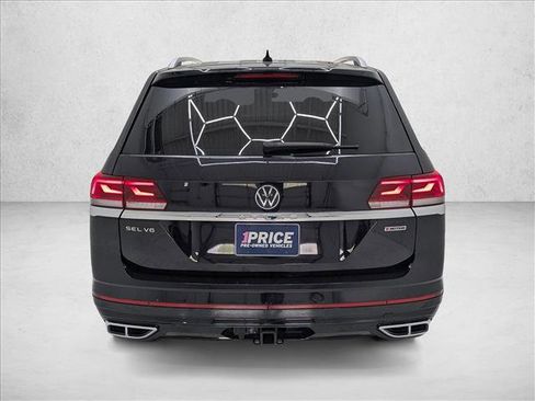 Used 2022 Volkswagen Atlas SEL R-Line image 7