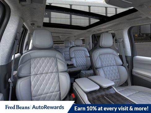 New 2026 Lincoln Navigator L Black Label w/ Black Label Special Edition image 12