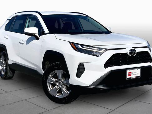 Certified 2025 Toyota RAV4 XLE FWD image 3