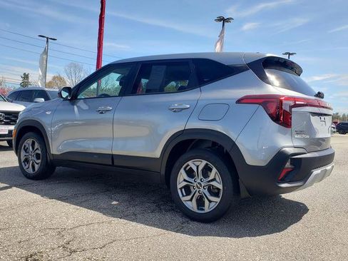 Certified 2024 Kia Seltos LX AWD/4WD image 7