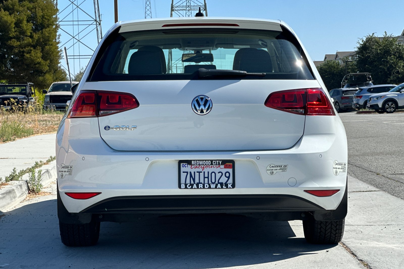 Used 2016 Volkswagen e-Golf SEL Premium FWD image 5