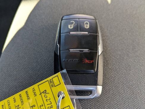 Used 2022 RAM 2500 Big Horn image 21