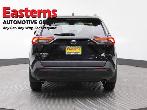Used 2020 Toyota RAV4 LE w/ All Weather Liner Package AWD/4WD image 6