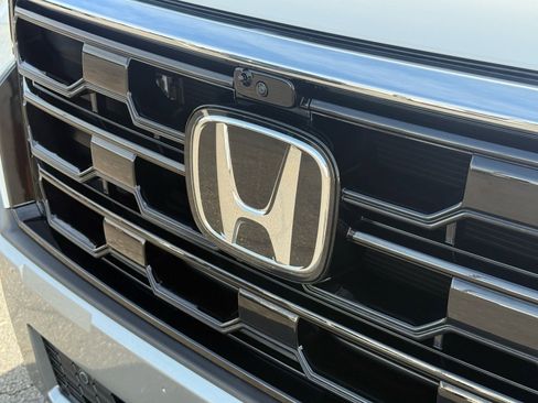 New 2026 Honda Pilot Touring image 28