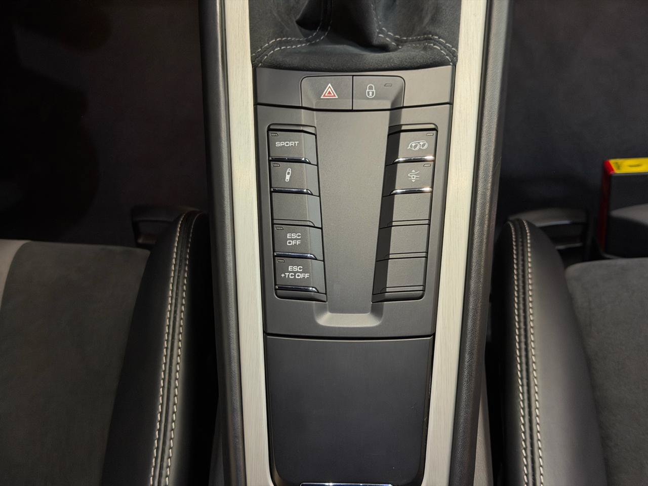 Used 2018 Porsche 911 GT3 RWD image 21