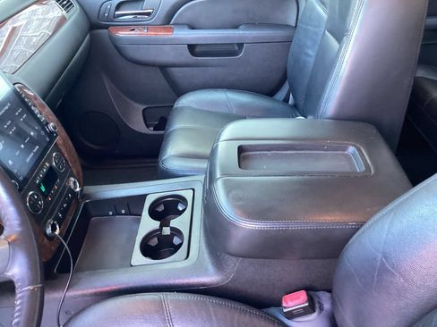 Used 2011 GMC Sierra 1500 SLT w/ SLT Convenience Package AWD/4WD image 18