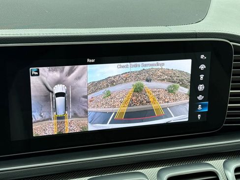 Used 2022 Mercedes-Benz GLS 450 4MATIC image 24