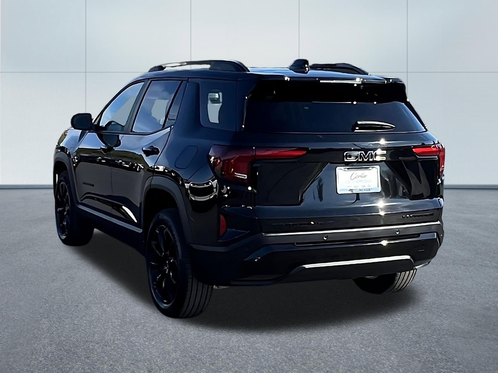 Used 2026 GMC Terrain Elevation w/ Black Edition AWD/4WD image 4