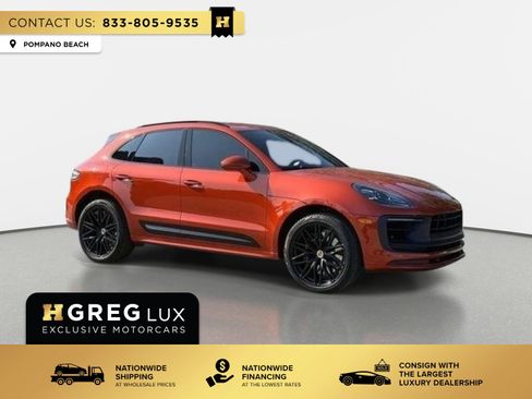 Used 2022 Porsche Macan GTS w/ Sport Chrono Package AWD/4WD image 1