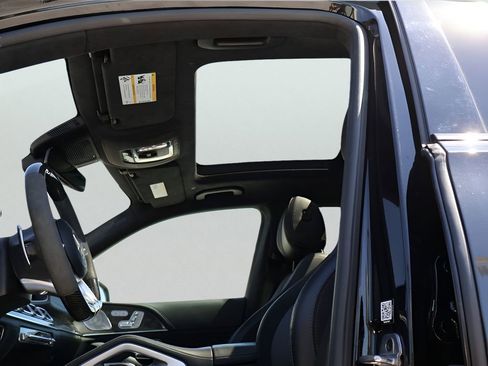Certified 2022 Mercedes-Benz GLS 63 AMG 4MATIC image 41
