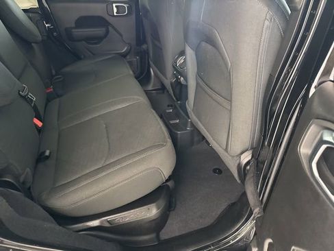 Used 2023 Jeep Wrangler Unlimited w/ Cold Weather Group image 27