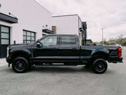 Used 2024 Ford F350 XLT w/ XLT Premium Package image 4