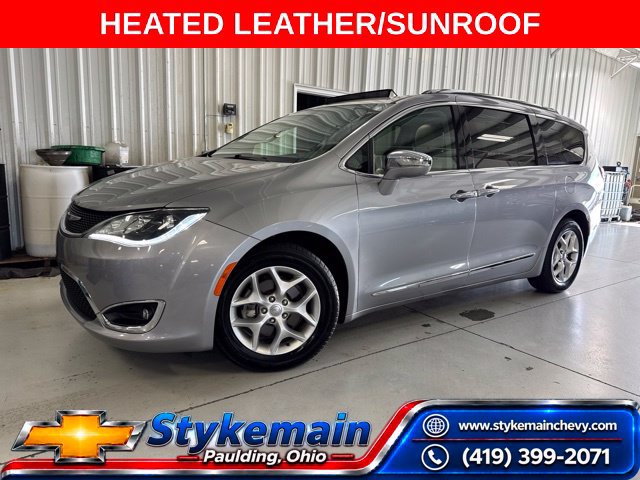 Used 2020 Chrysler Pacifica Limited FWD image 1