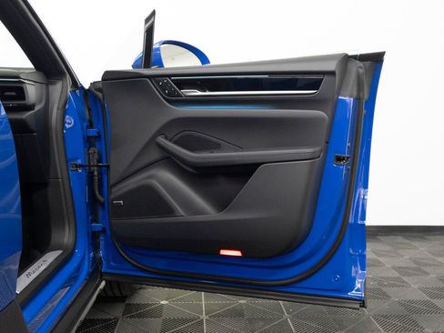 New 2026 Porsche Macan 4 Electric AWD/4WD image 42