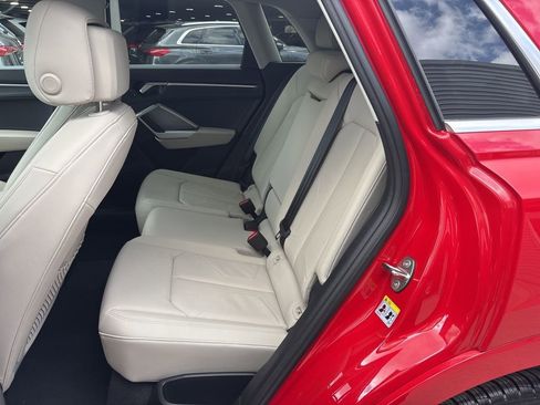 Used 2025 Audi Q3 2.0T Premium Plus w/ Premium Plus Package image 14