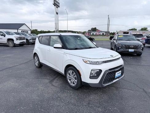 Used 2021 Kia Soul LX FWD image 7