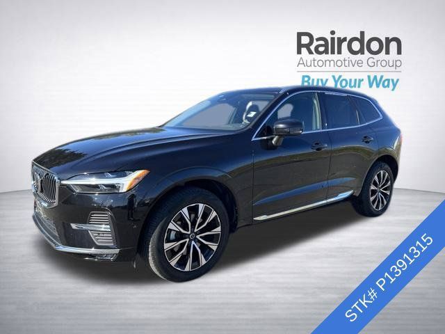 Used 2023 Volvo XC60 B5 Plus AWD/4WD image 3
