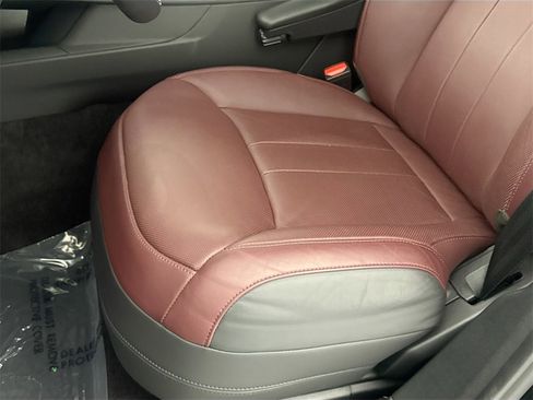 Used 2024 Land Rover Range Rover Sport Dynamic SE image 19