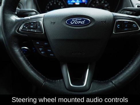 Used 2018 Ford Focus Titanium FWD image 4