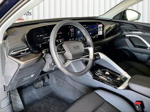 New 2025 Audi Q5 Premium image 7