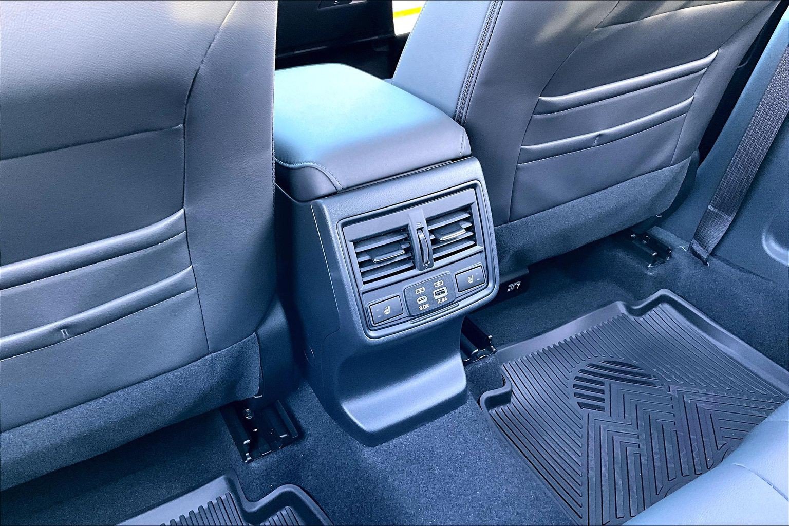 New 2026 Subaru Outback Limited AWD/4WD image 26
