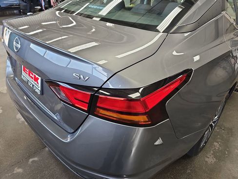 Used 2024 Nissan Altima 2.5 SV image 31