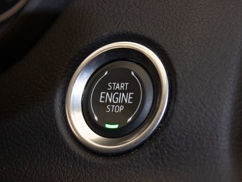 Used 2023 Cadillac XT4 Luxury w/ Cold Weather Package image 28