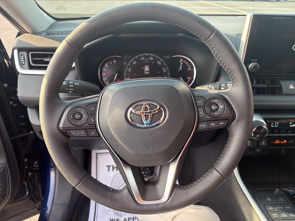 Used 2025 Toyota RAV4 XLE w/ Convenience Package AWD/4WD image 16