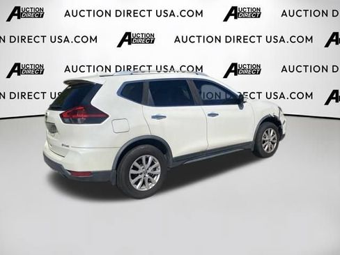 Used 2018 Nissan Rogue SV AWD/4WD image 9