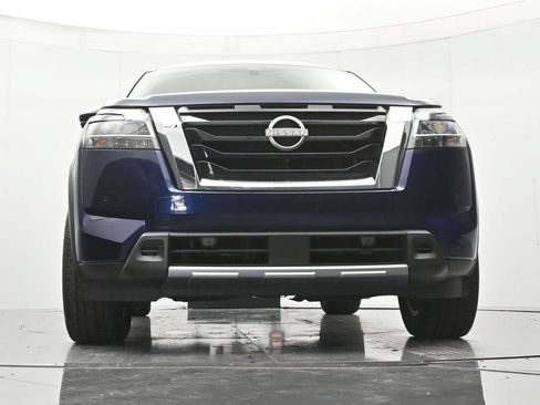 Certified 2024 Nissan Pathfinder Platinum AWD/4WD image 40