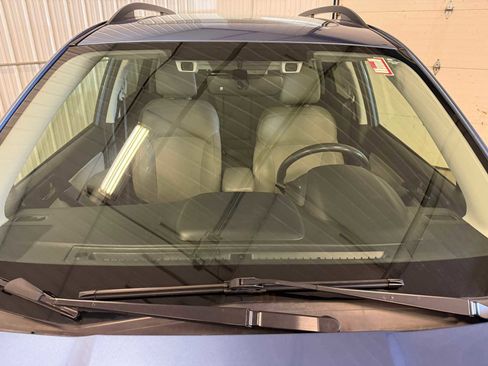 Used 2018 Subaru Forester 2.5i Limited AWD/4WD image 14