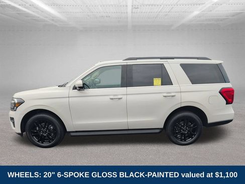 Used 2022 Ford Expedition XLT AWD/4WD image 3