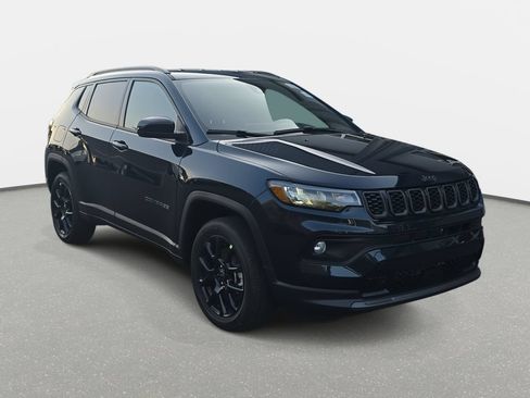 New 2026 Jeep Compass Latitude AWD/4WD image 3
