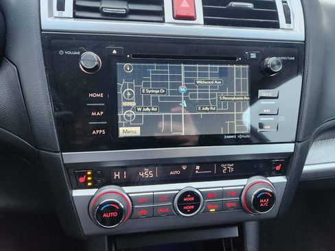 Used 2016 Subaru Outback 2.5i Premium image 28