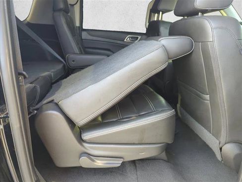 Used 2019 GMC Yukon XL Denali image 23