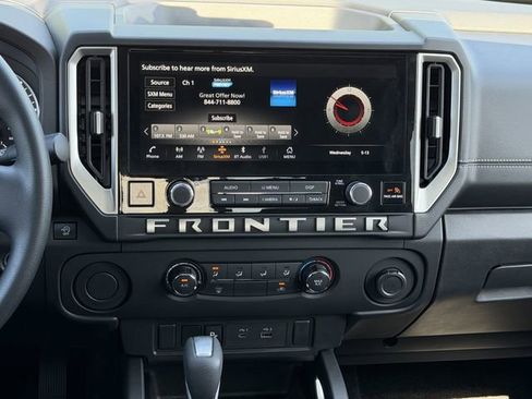 Certified 2025 Nissan Frontier SV w/ Tow Package RWD image 11