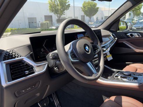 New 2026 BMW X5 xDrive40i AWD/4WD image 16