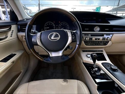 Used 2013 Lexus ES 350 w/ Premium Pkg FWD image 7