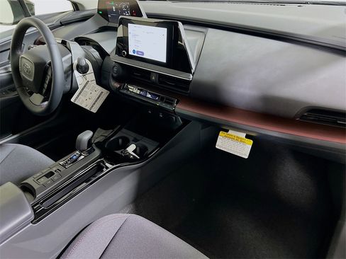 New 2026 Toyota Prius Plug-In Hybrid image 24